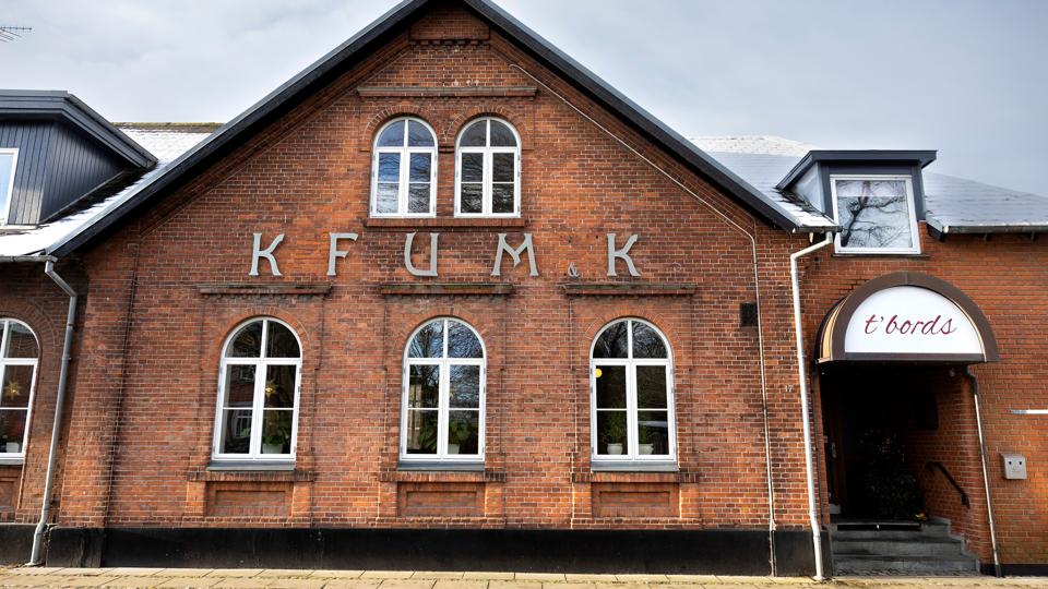 Fra 1. januar har foreningen Ung Kult overtaget KFUM &  KFUK's Ungdomshus i Skovgade i Nykøbing. I weekenden mødes unge fra hele landet i huset til workshops om blandt andet projektledelse og partnerskaber. <i>Foto: Claus Søndberg</i>