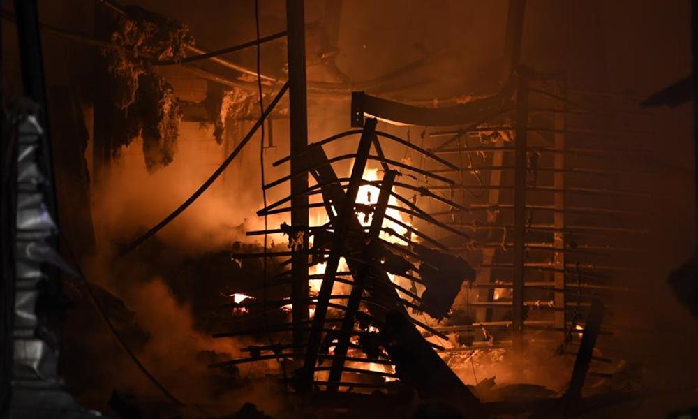 Voldsom brand hos Sindal Trappen i 12. - 13. december 2022. Voldsom brand hos Sindal Trappen i 12. - 13. december 2022.