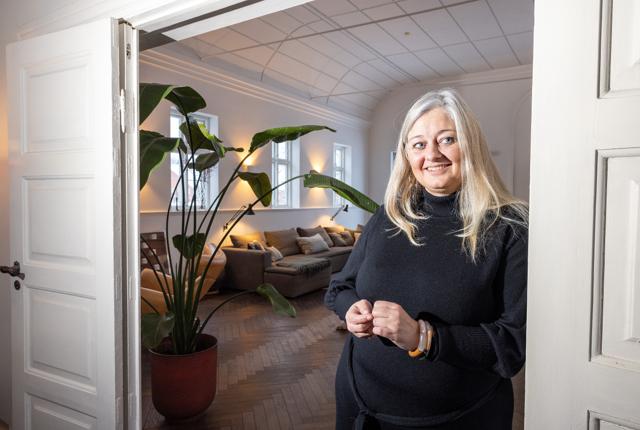 Stine Markor faldt for et tidligere missionshus i Vrå, som blev forvandlet til en unik bolig