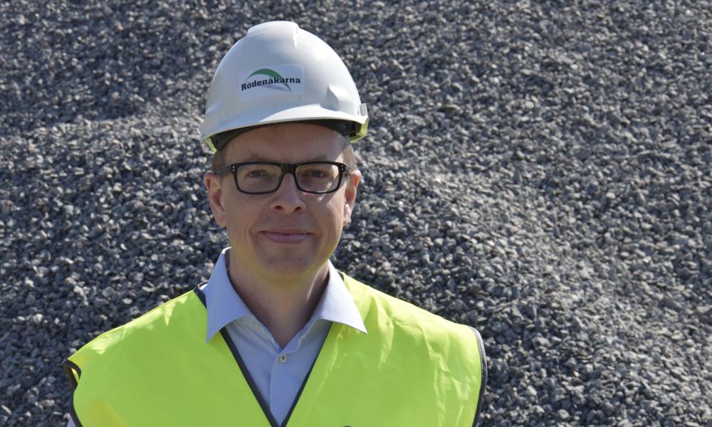 – Vi vill ha riktiga miljöriskanalyser där man ser på lakbarheten i stället för på totalhalten, säger Carl Zide. – Vi vill ha riktiga miljöriskanalyser där man ser på lakbarheten i stället för på totalhalten, säger Carl Zide.