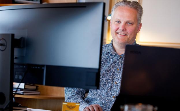 For at hjælpe ukrainere i arbejde har Steen Wæver fået oversat værktøjet IPA Core Personality, som bruges i rekruttering, til Ukrainsk. Samtidig har han gjort programmet gratis for virksomheder, der overvejer at ansætte en ukrainer. Thisted 14. december 2022 <i>Foto: Bo Lehm</i>
