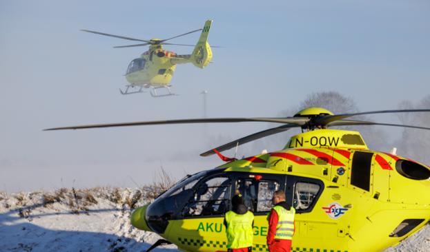 To lægehelikoptere var i aktion i forbindelse med ulykken <i>Foto: Henrik Bo</i>