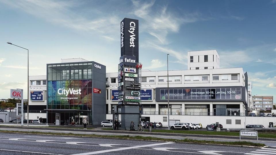 Centret er 50 år gammelt og var Jyllands første af sin slags. Nu skal A. Enggaard redde det. <i>PR-foto: Danske Shoppingcentre/City Vest</i>