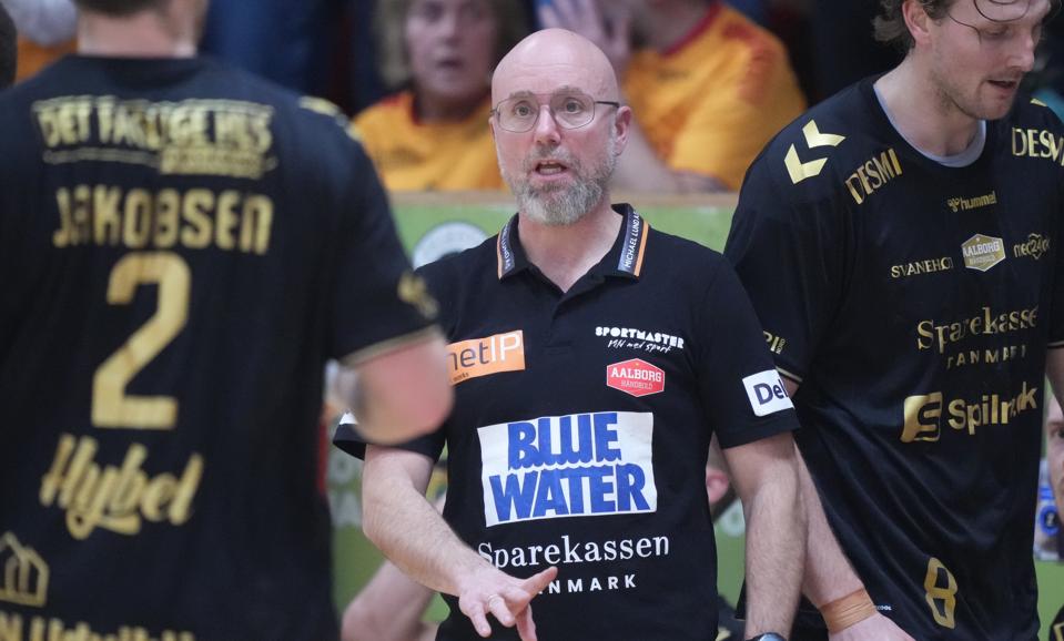 Stefan Madsen var meget skuffet over nederlaget i Gudme, der betyder, at Aalborg Håndbold ikke bliver en del af Final4. <i>Foto: Claus Fisker/Ritzau Scanpix</i>