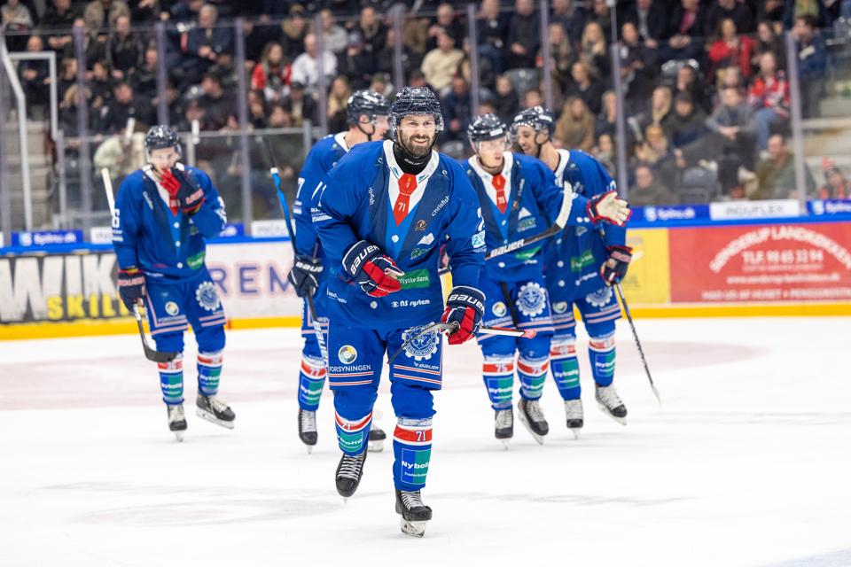 Frederikshavn White Hawks snuppede torsdag sæsonens første sejr over Aalborg Pirates. <i>Foto: Bente Poder</i>