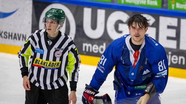 Frederikshavn-backen Denys Rubanik røg tidligt i bad efter en slagsmål med Aalborgs Martin Højbjerg. <i>Foto: Kim Dahl Hansen</i>