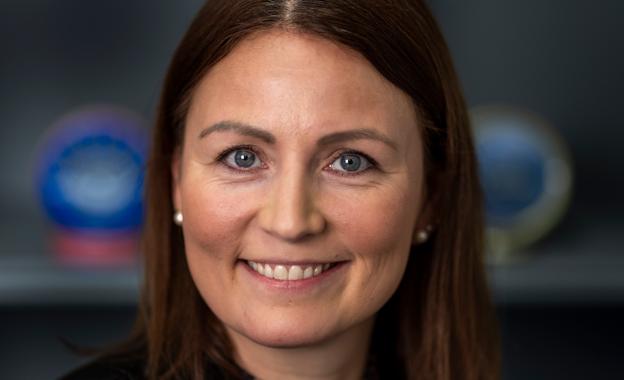 - Selv om det kan være meget dyrt, så er det også sådan, at de fleste har råd til at købe de billigste kaviar-varianter - det er faktisk ikke dyrere, end når man deler en flaske vin, forklarer Charlotte Kamp Thuesen. <i>Foto: Martél Andersen</i>
