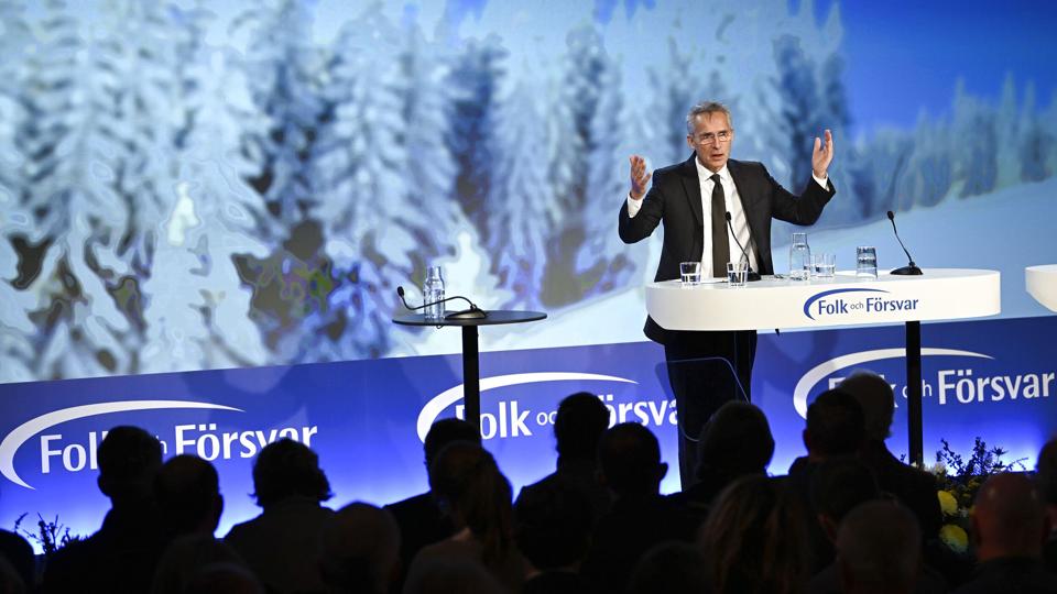 Sverige ønsker at blive en del af den vestlige forsvarsalliance Nato. I weekenden holdt Natos generalsekretær, Jens Stoltenberg, et oplæg under en forsvarskonference i Sverige. <i>Henrik Montgomery/Ritzau Scanpix</i>