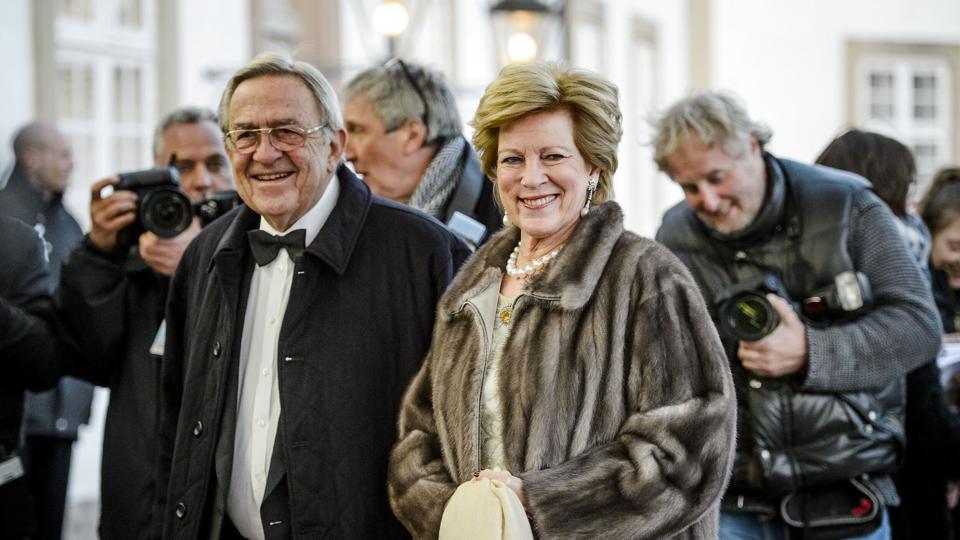 Ekskong Konstantin og eksdronning Anne-Marie ved dronning Margrethes 75-års fødselsdag i 2015. (Arkivfoto). <i>Thomas Lekfeldt/Ritzau Scanpix</i>