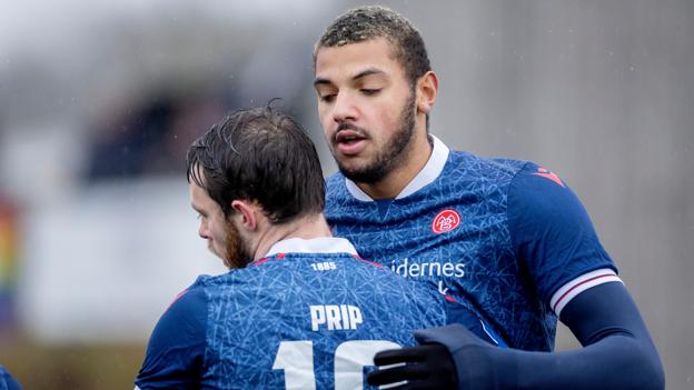 AaB's to målscorere mod Fredericia. Louka Prip og Anosike Ementa (th.) <i>Foto: Lars Pauli</i>