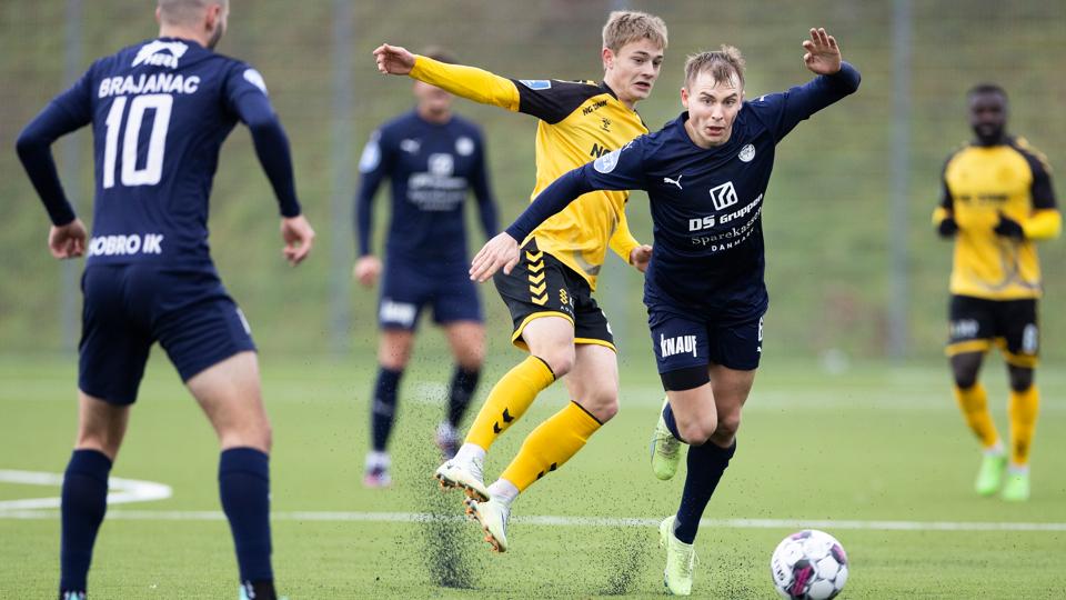 Frederik Mortensen og de øvrige Hobro-spillere gjorde en glimrende figur, da årets første træningskamp sluttede 1-1 mod AC Horsens <i>Foto: Claus Søndberg</i>