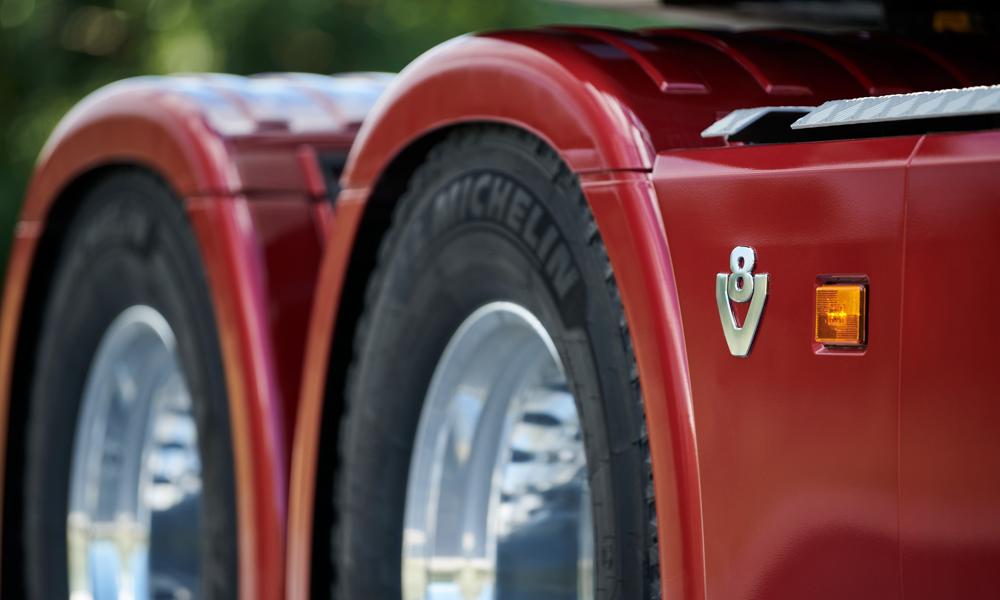 V8-biler vil - naturligvis - være med på Scanias stand i Herning til april. V8-biler vil - naturligvis - være med på Scanias stand i Herning til april.