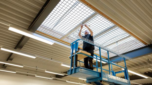 Der arbejdes for tiden med at gøre bygningen klar til åbningen. <i>Foto: Lars Pauli</i>