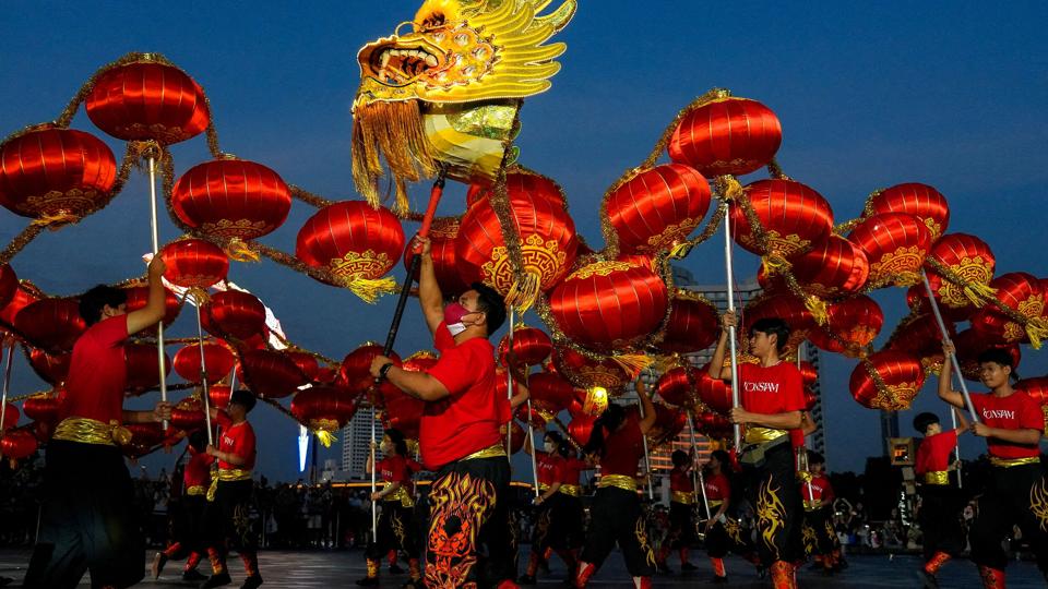 Kina fejrer nytår i denne weekend. Den store rejseaktivitet, der er forbundet med højtiden, bekymrer landets præsident. <i>Athit Perawongmetha/Reuters</i>