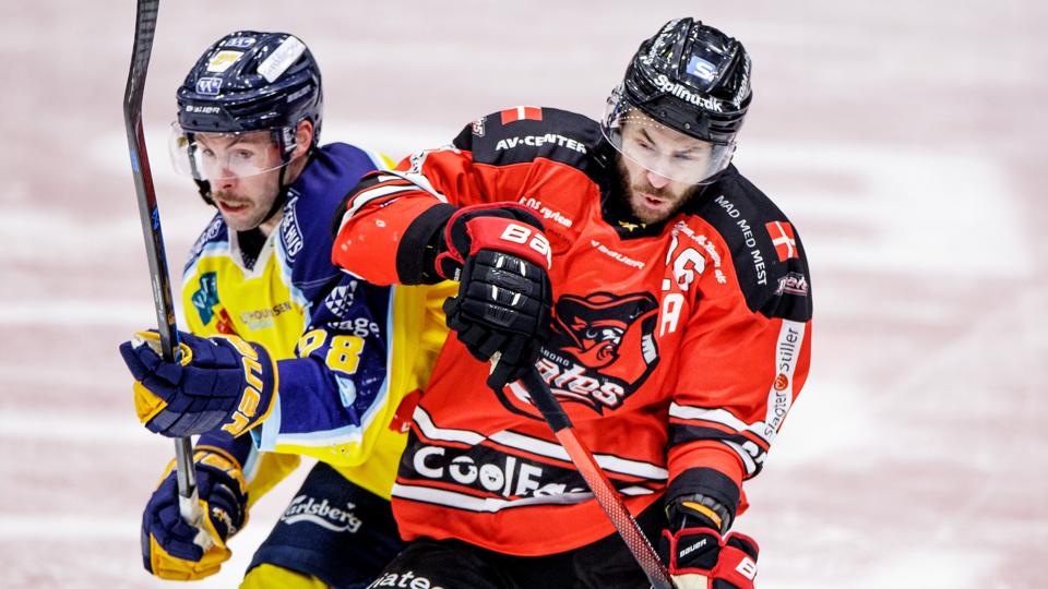 Patrick Bjorkstrand var tilbage foran egne fans for første gang i måneder, da Aalborg Pirates slog Esbjerg Energy fredag aften. <i>Foto: Torben Hansen</i>