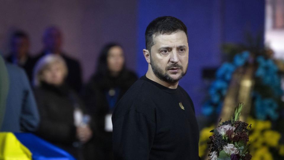 Volodymyr Zelenskyj, der er præsident i Ukraine, lover, at han i den kommende uge vil løfte sløret for nogle beslutninger, der skal være med at sætte en stopper for korruption i Ukraine. (Arkivfoto). <i>Efrem Lukatsky/Ritzau Scanpix</i>