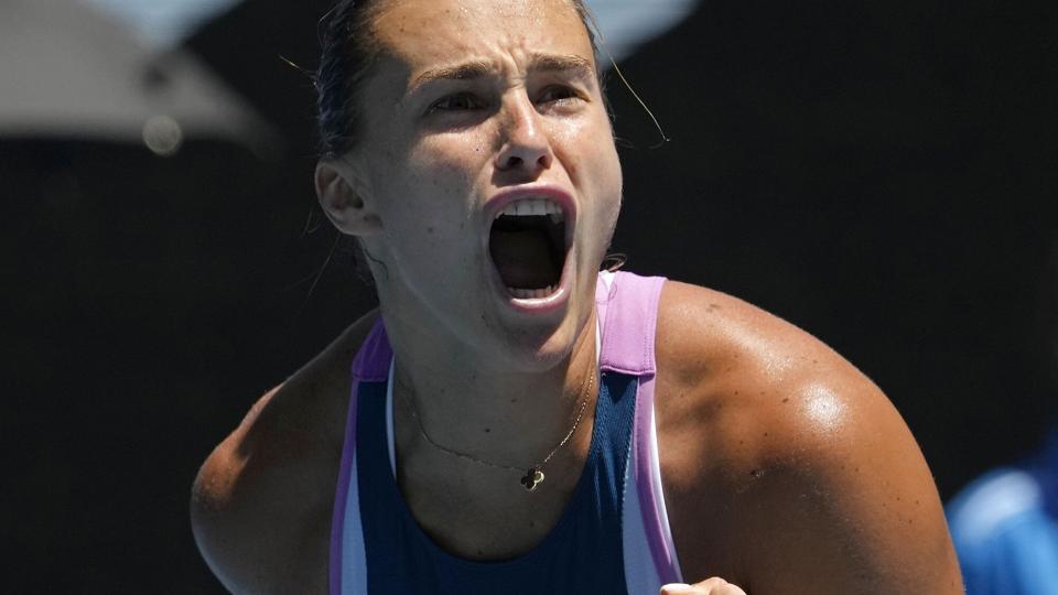 Aryna Sabalenka fra Hviderusland fejrer sejren over schweiziske Belinda Bencic. <i>Aaron Favila/Ritzau Scanpix</i>