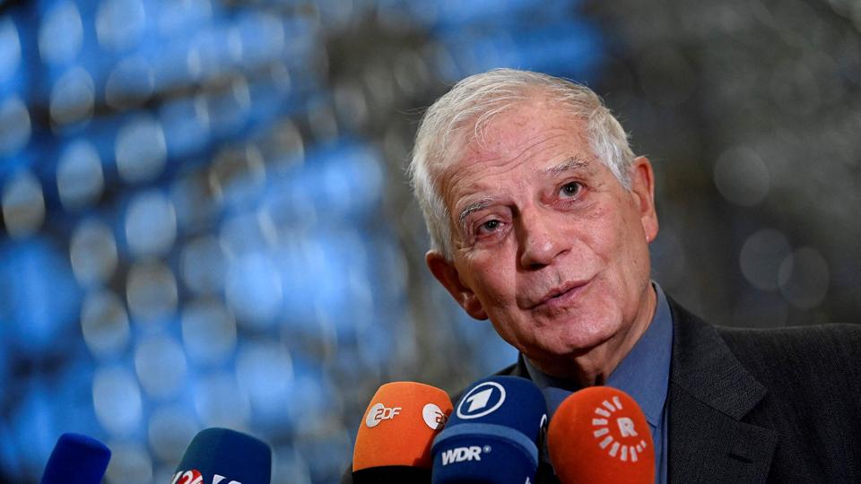 Irans overgreb på demonstranters menneskerettigheder er årsagen til, at EU nu indfører yderligere sanktioner mod Iran. Det siger EU's udenrigschef, Josep Borrell, efter mødet for EU-landenes udenrigsministre. <i>John Thys/Ritzau Scanpix</i>