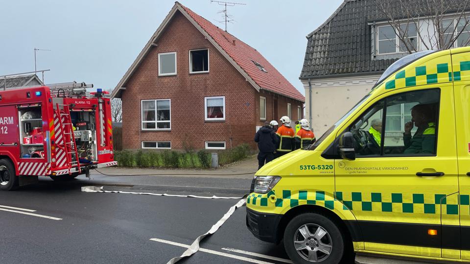 Det gik galt, da en mand havde gang i madlavningen på Bredgade i Tårs <i>Foto: Jan Pedersen </i>