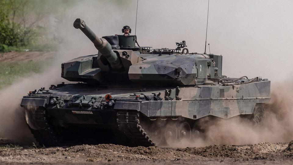 De tyskproducerede Leopard 2-kampvogne har længe været efterspurgt af Ukraine. (Arkivfoto). <i>Wojtek Radwanski/Ritzau Scanpix</i>