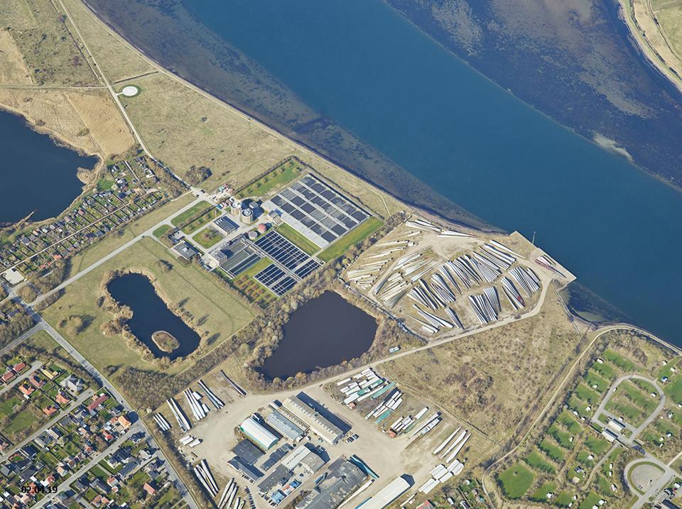 Der er et ønske om at udvikle den 224.000 store industrugrund til en ny bydel. <i>Illustration: Mølholmparken A/S</i>