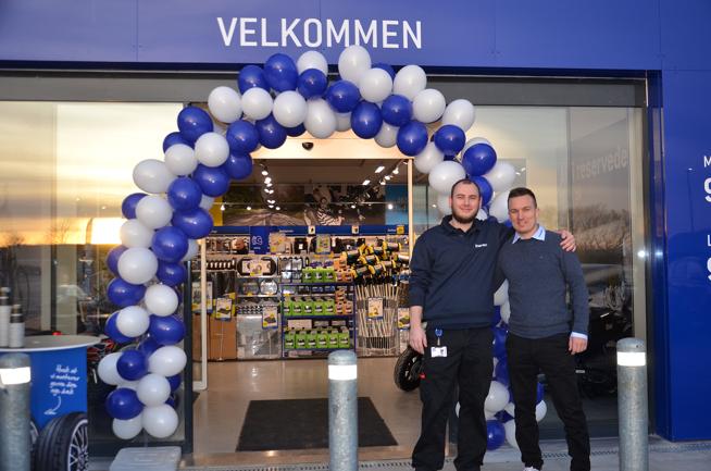Emil Mikkelsen, butikschef og Mick Petersen, distriktschef, var begge begejstrede over det flotte fremmøde.