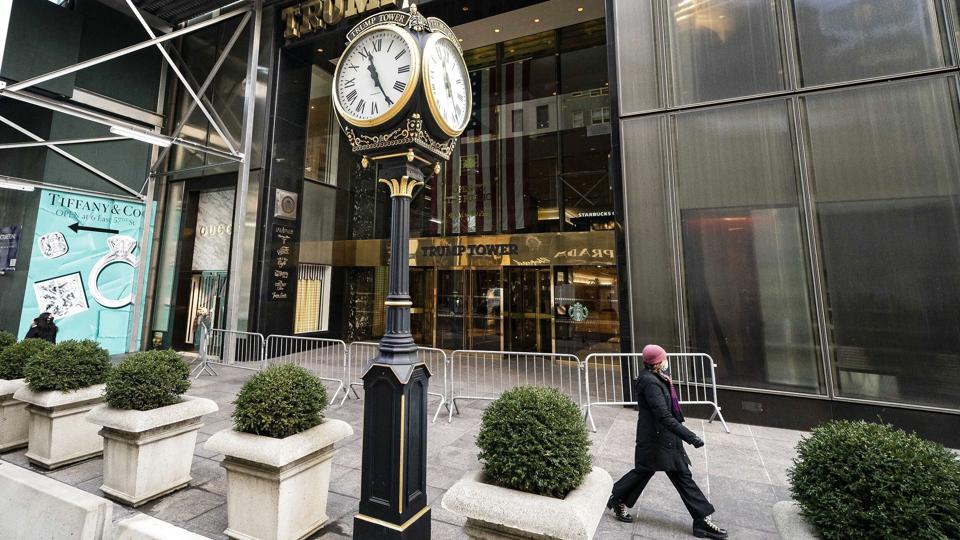 Trump Tower på 5th Avenue i New York. Her har Trump Organization sit hovedkvarter. (Arkivfoto) <i>John Minchillo/Ritzau Scanpix</i>