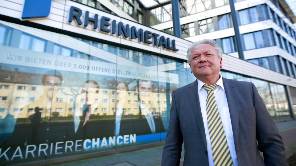 Armin Papperger er topchef hos den tyske våbenproducent Rheinmetall. I øjeblikket har virksomheden lynende travlt på grund af krigen i Ukraine, og Papperger venter, at travlheden tager til. (Arkivfoto). <i>Thilo Schmuelgen/Reuters</i>