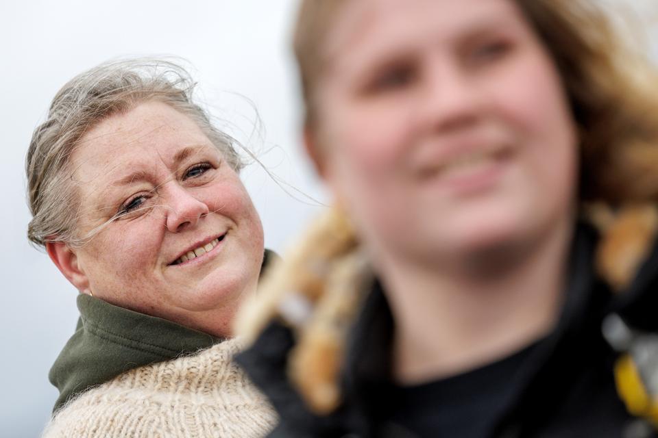 Familien Rask har kæmpet sig tilbage, efter at Connie Rask gik helt ned med flaget. <i>Foto: Henrik Bo</i>
