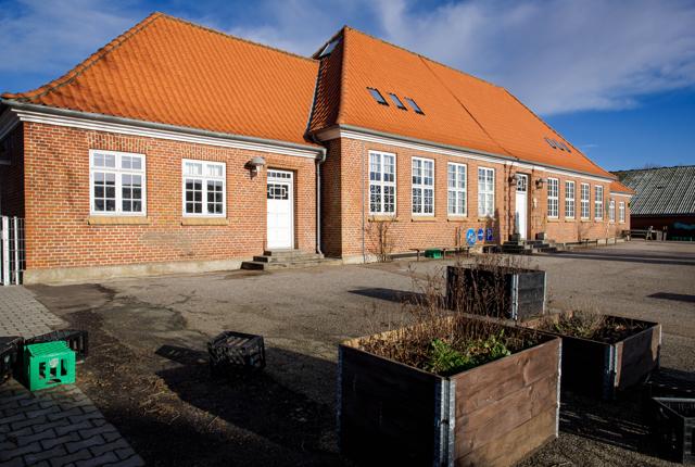 Kommunalbestyrelsen ventes i næste uge at godkende lukningen af Nordmors Børnegård, hvorefter institutionen i Sejerslev 3. april kan genåbne som Naturfriskolens Børnegård. 