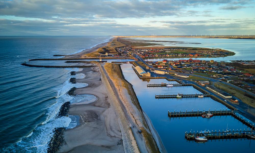 Thorsminde Havn er nærmeste landfaste punkt for den kommende energiø, der skal stå klar i 2033 70-80 kilometer ude i Nordsøen. 