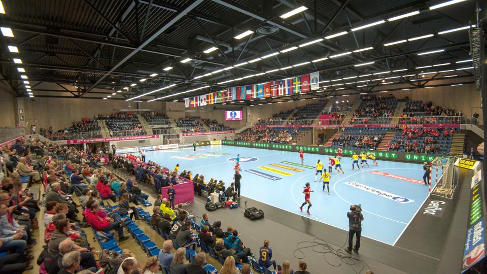Nedtællingen til kvindernes VM i håndbold er for alvor begyndt - og Frederikshavn er udpeget som værtsby. <i>Foto: Arena Nord</i>