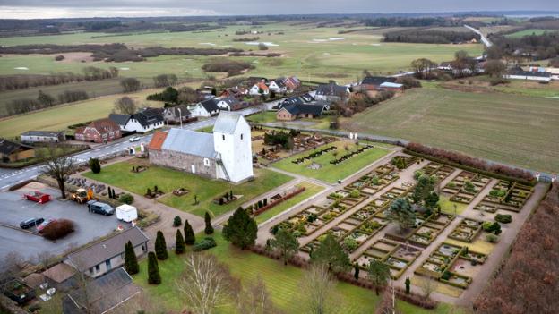 Strandby Kirke i Vesthimmerland. <i>Foto: Torben Hansen</i>