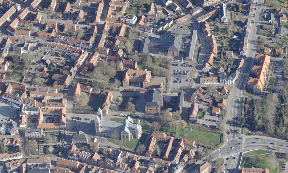 Domkirkekvarteret i Viborg med blandt andet Viborg Domkirke, Viborg Museum og Skovgaard Museet. Domkirkekvarteret i Viborg med blandt andet Viborg Domkirke, Viborg Museum og Skovgaard Museet.