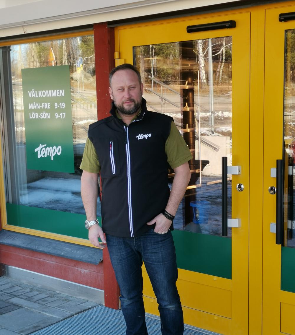 Patrik Nygård, handlare Tempo Skokloster. Patrik Nygård, handlare Tempo Skokloster.