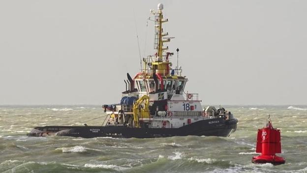 Den hollandske slæbebåd Multratug 18 havde en pram på slæb, da fartøjet var involveret i en kollision med den nordjyske kutter. <i>Foto: Colin Hofman/Vesselfinder.com</i>