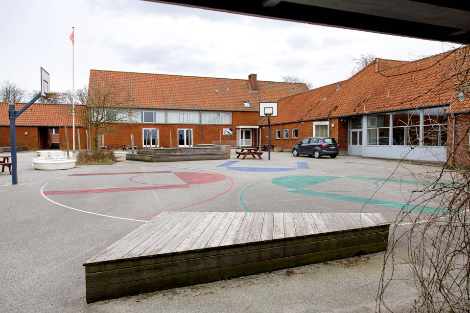 Vesløs Skole er blandt de truede skoler i oplægget til ny skolestruktur i Thisted Kommune. <i>Foto: Bo Lehm</i>