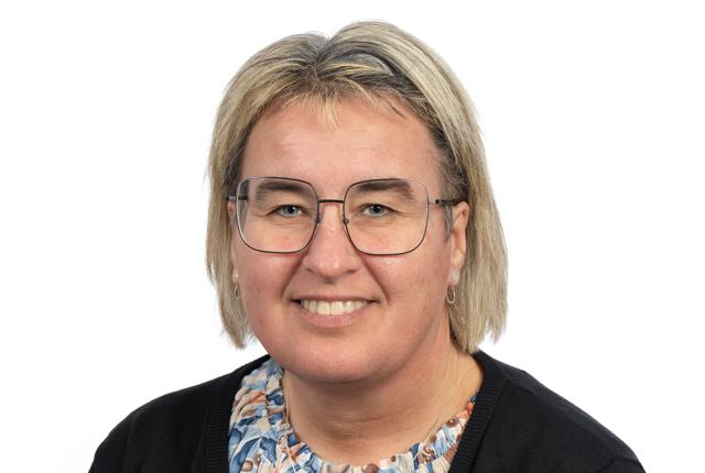 Karina Odde, 48 år, er pr. 1. marts ansat som kundemedarbejder i Sønderhå-Hørsted Sparekasse.