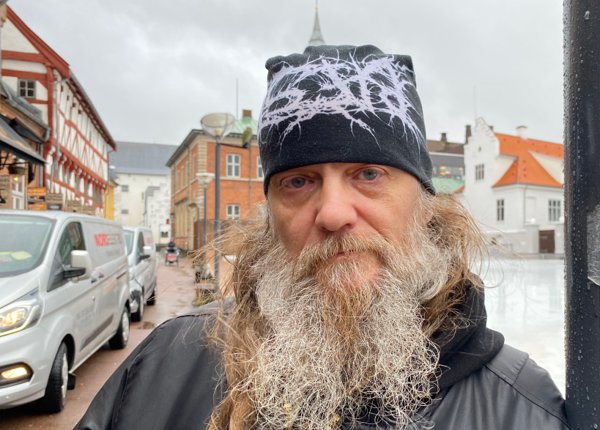 Dennis Tinus Pedersen - kaldet Tinus - er "walker" for Aalborg Street Walks.