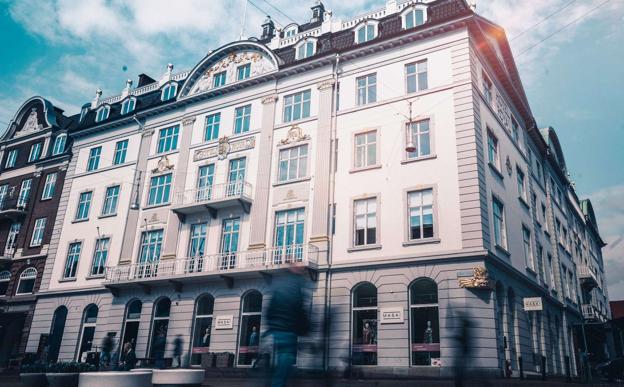 Det er det historiske hotel, Hotel Royal i Aarhus, som Bühlmann nu overtager. <i>PR-foto</i>