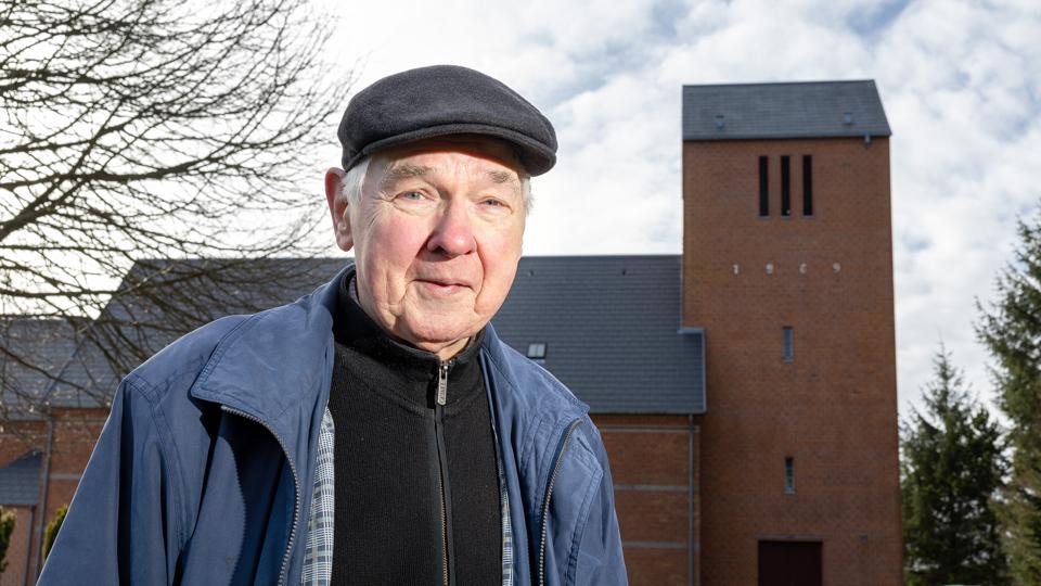 Henning Christensen siger nej til sprut i kirkerne.  <i>Foto: Bente Poder</i>