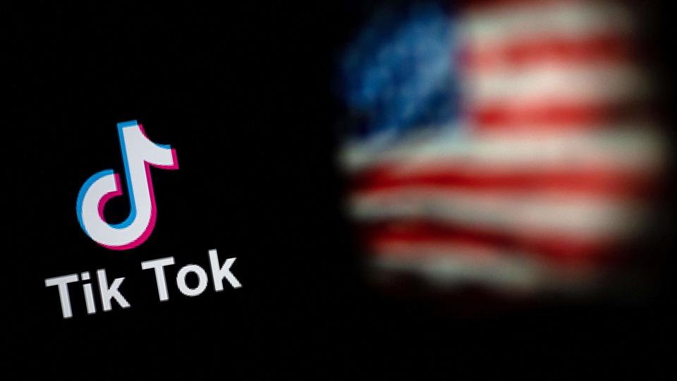 Den amerikanske regering har ifølge TikTok krævet, at det sociale medies kinesiske ejerselskab, ByteDance, sælger sine aktier i TikTok, hvis det ikke vil risikere et forbud. (Arkivfoto). <i>Nicolas Asfouri/Ritzau Scanpix</i>