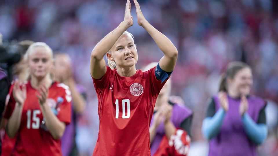 Danmark er blandt deltagerne ved sommerens VM-slutrunde i Australien og New Zealand, og det kan blive en indbringende forretning for DBU og spillerne. <i>Liselotte Sabroe/Ritzau Scanpix</i>