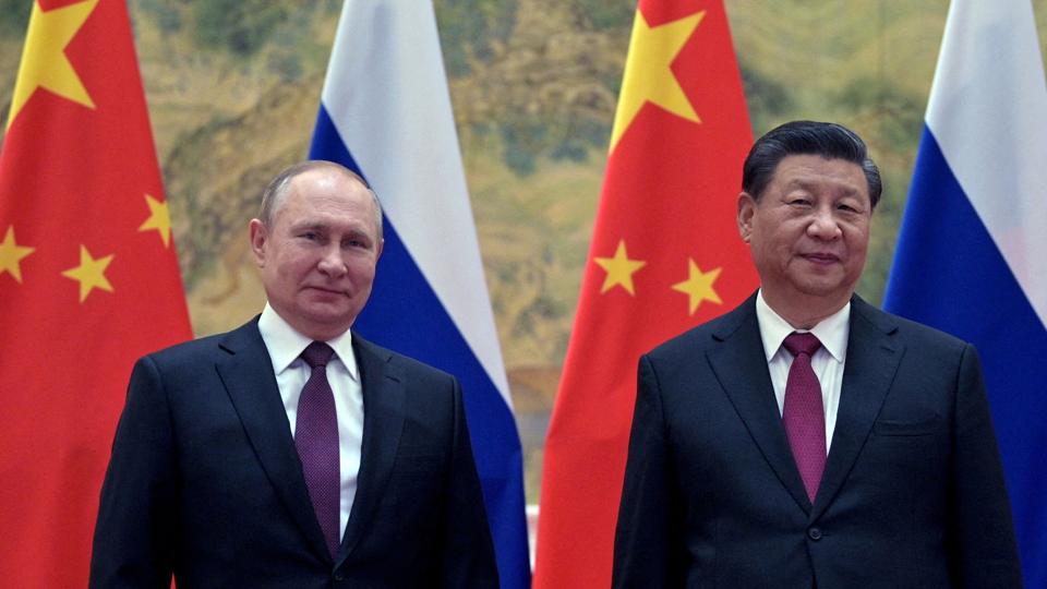 I næste uge besøger den kinesiske præsident, Xi Jinping, (til højre) den russiske præsident, Vladimir Putin, (til venstre) i Moskva. (Arkivfoto). <i>Sputnik/Reuters</i>