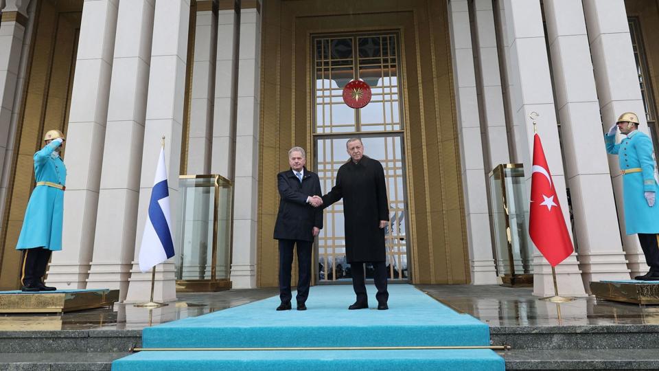 Erdogan har fredag haft besøg af Finlands præsident, Sauli Niinistö, i Tyrkiets hovedstad, Ankara. <i>Adem Altan/Ritzau Scanpix</i>