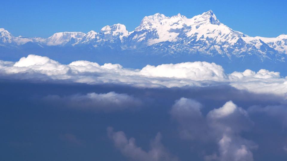 Nepals bjerge i Himalayas-bjergkæden ligger mellem Indien mod syd og Kina mod nord. Indien siger nu, at situationen med Kina er kompliceret ved de to landes fælles grænse i området, hvor der tidligere har været væbnede kampe mellem kinesiske og indiske grænsestyrker. <i>Roberto Schmidt/Ritzau Scanpix</i>