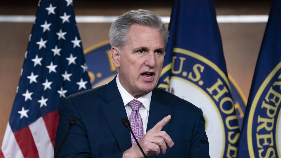 Formanden for Repræsentanternes Hus, republikaneren Kevin McCarthy, retter en skarp kritik mod det "skandaløse magtmisbrug", som anklagemyndigheden i New York ifølge ham udviser. (Arkivfoto) <i>J. Scott Applewhite/Ritzau Scanpix</i>