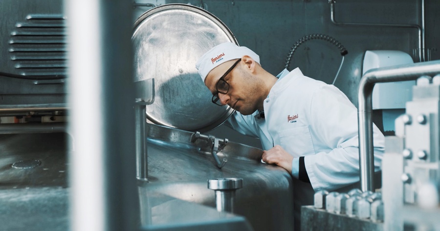 Kapital og nye markeder er på vej ind – men en isbil fra 00’erne fylder ...