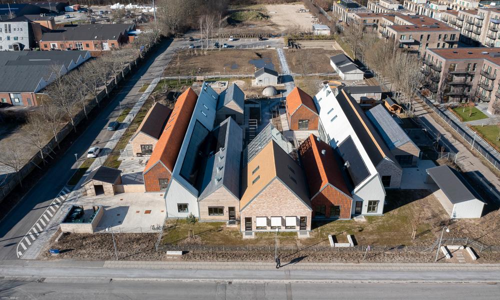 Børnehuset Svanen er indstillet til 2023-udgaven af Dansk Beton Betoninnovations Prisen. Børnehuset Svanen er indstillet til 2023-udgaven af Dansk Beton Betoninnovations Prisen.
