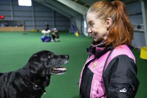 Anne er fitnesstræner for hunde: Særligt én skavank plager næsten alle